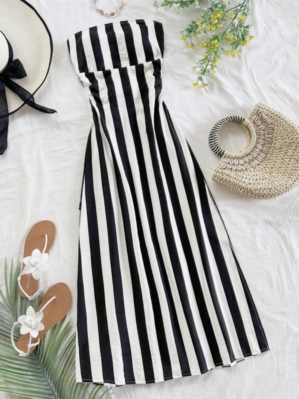 Black & White Striped Strapless Women’s Dress